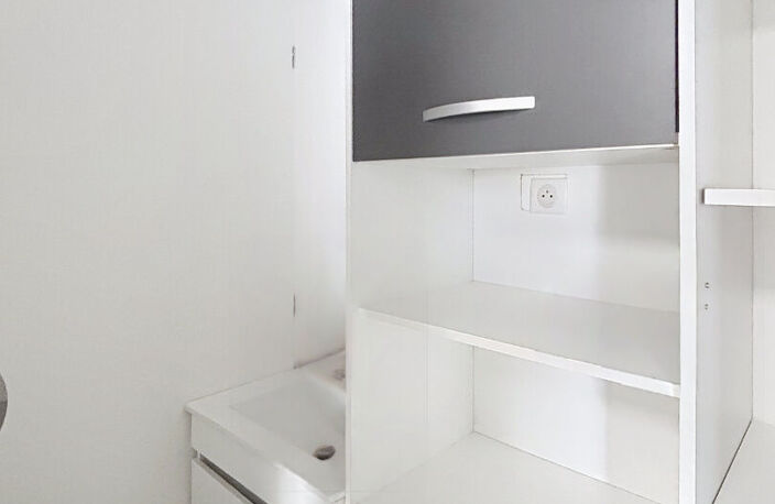 À vendre - Local commercial de 81 m² - Chaponost — photo 5