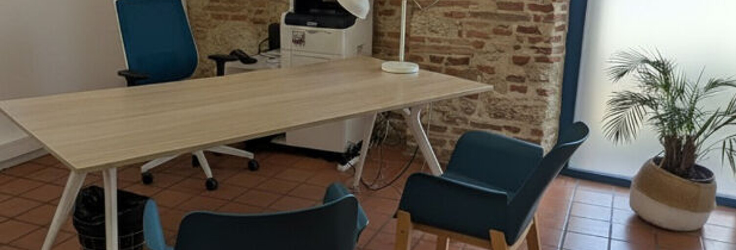 Bureau 4 Pièces 140 m² à louer à L'Isle-Jourdain (32600)