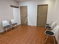 Bureaux Isle Jourdain 4 pièce(s) 140 m2 — photo 4