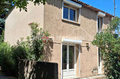 Maison  850 €