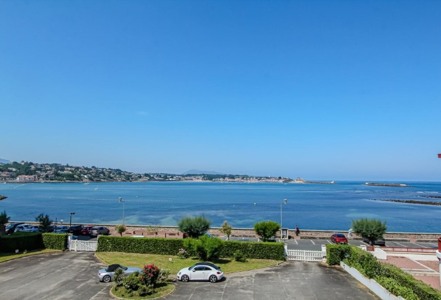 CENTRE ST JEAN DE LUZ APPARTEMENT MAGNIFIQUE DE 131 m²  ? VUE MAGIQUE SUR LA MER — photo 1