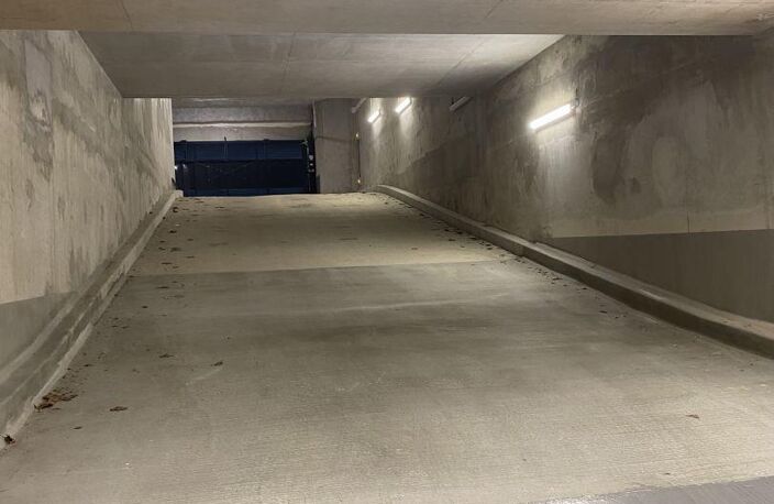 Location Parking 14 m&sup2; — photo 3