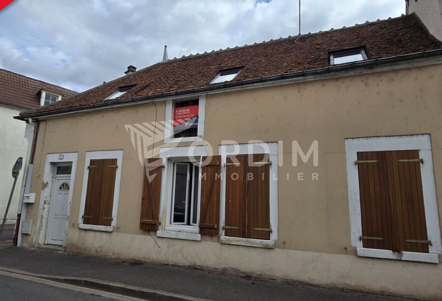 Maison en plein centre ville — photo 1