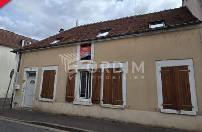Maison en plein centre ville — photo du bien