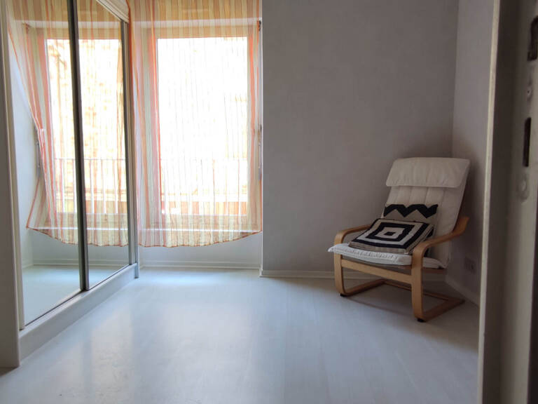 Appartement RODEZ - 2 pièce(s) - 30.06 m² — photo 1