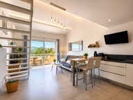 DUPLEX VUE MER AVEC GARAGE ET PLACE DE PARKING DANS RESIDENCE SECURISEE AVEC PISCINE AUX ISSAMBRES — photo 3