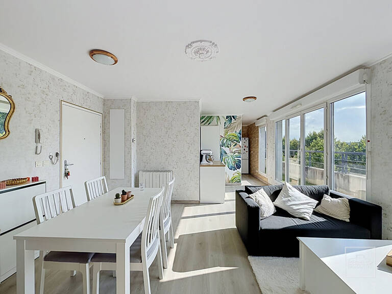 BEAU T2 AU DERNIER ETAGE AVEC GARAGE — photo 1