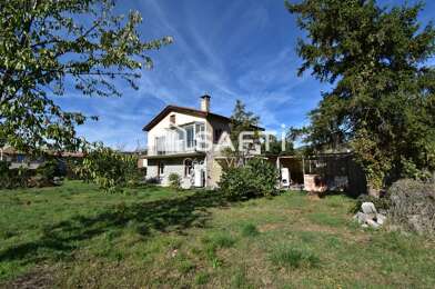 Maison 5 pièces 1590 €