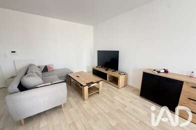 Appartement 3 pièces 845 €