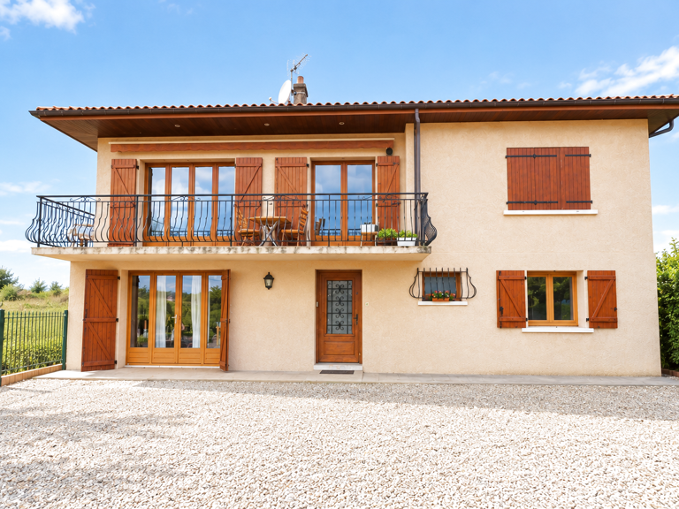 GRANDE MAISON MEUBLEE 190m2 — photo 1