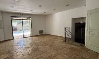 Divers 4 Pièces 300 m² à vendre à Pélissanne (13330)
