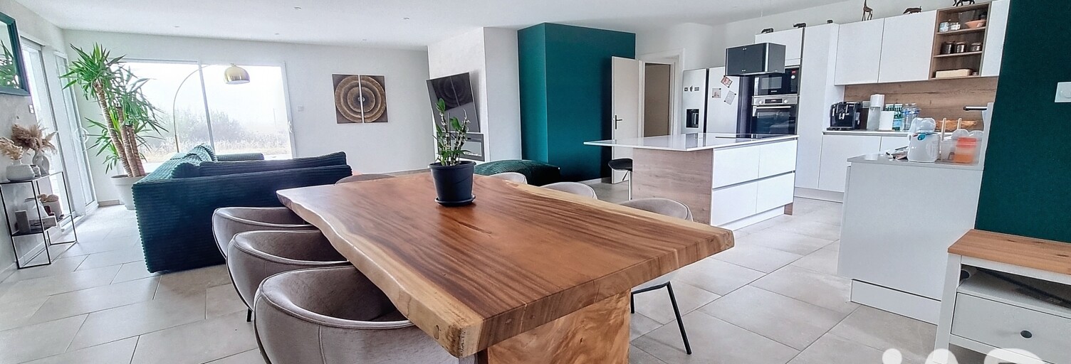 Maison 5 Pièces 131 m² à vendre à Gennetines (03400)