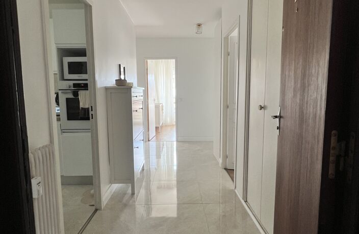 Vente Appartement 4 pièces — photo 2