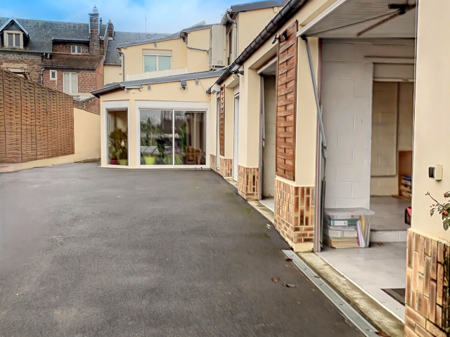 Vente Maison de ville 8 pièces — photo du bien