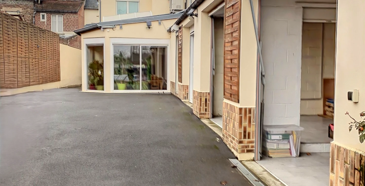 Vente Maison de ville 8 pièces — photo 1