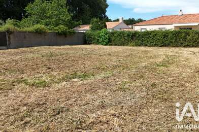 Terrain  85600 €