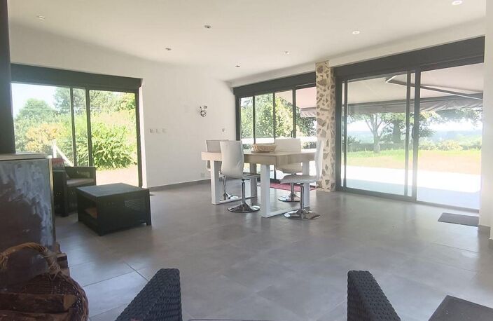 Vente Maison/villa 4 pièces — photo 2