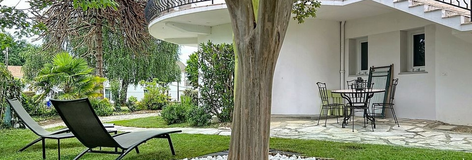 Maison 6 Pièces 205 m² à vendre à Aire-sur-l'Adour (40800)