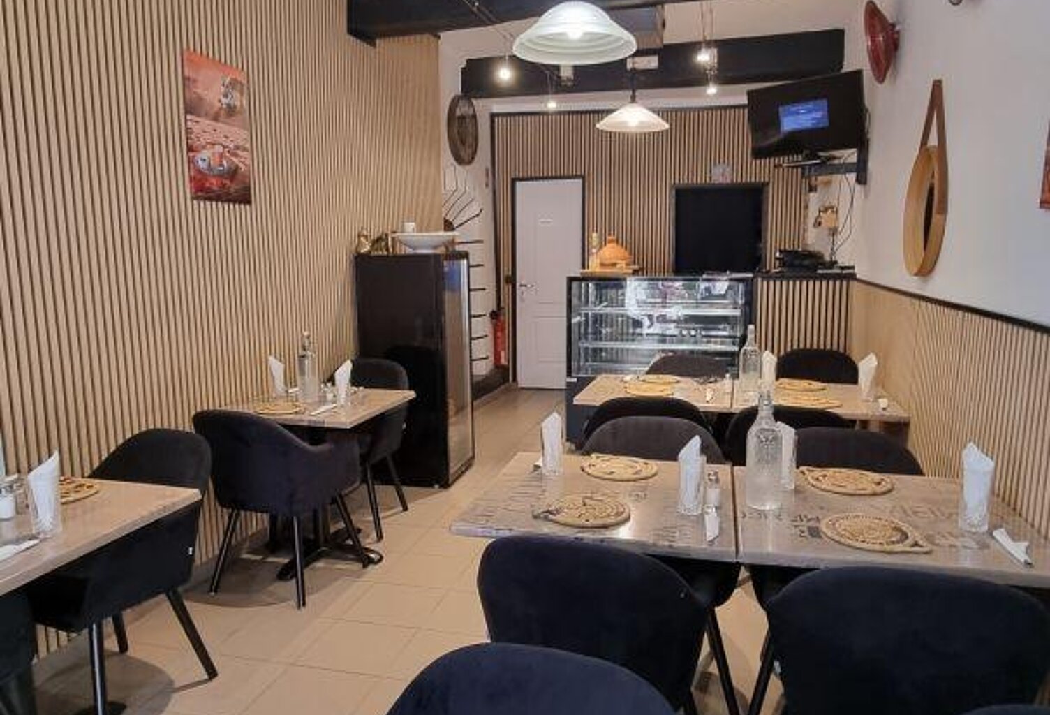 Vente Restaurant 120 m&sup2; — photo 1