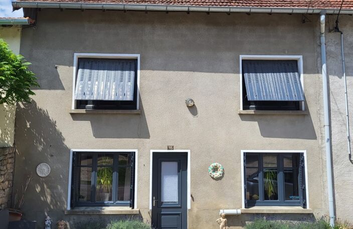 Vente Maison/villa 8 pièces — photo 2