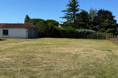 Terrain  272000 €