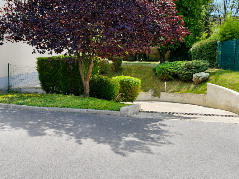 Vente Garage 38 m&sup2; — photo 1