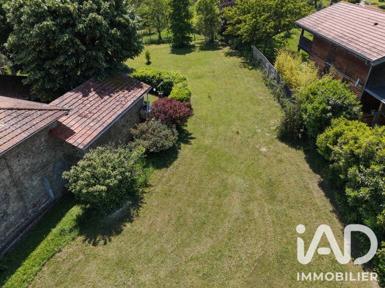 Vente Terrain 758 m&sup2; — photo 1