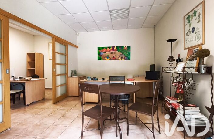 Vente Garage 696 m&sup2; — photo 4