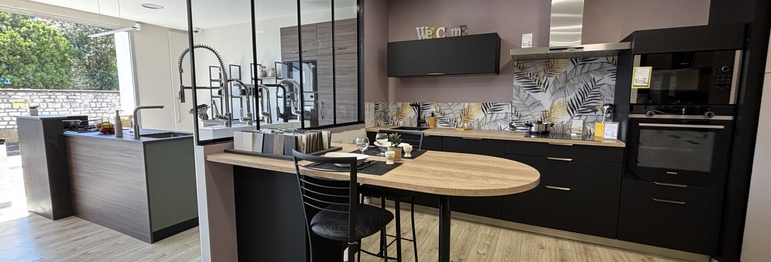 Commerce  320 m² à vendre à Doué-en-Anjou (49700)
