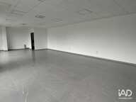 Location Local d'activités 200 m&sup2; — photo 4