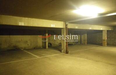 Quartier Seille - Place en sous-sol — photo du bien