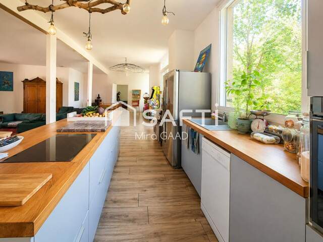 Ensemble maison avec terrain +hangar+dépendances +piscine — photo du bien