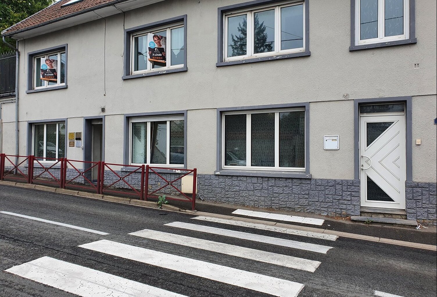 Immeuble à vendre — photo 1