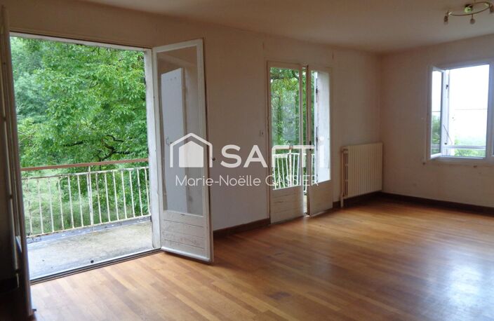 Maison lumineuse  avec potentiel, idéalement située. — photo 2