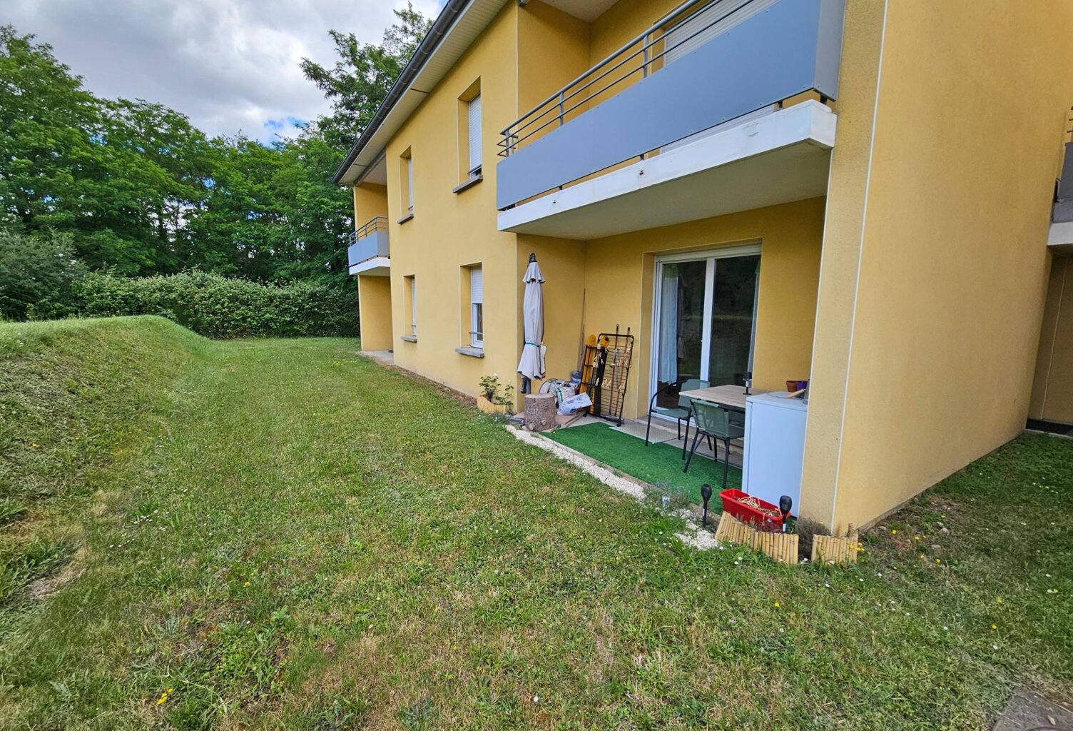 Appartement F2 40 m² Hauterive avec jardin — photo 1