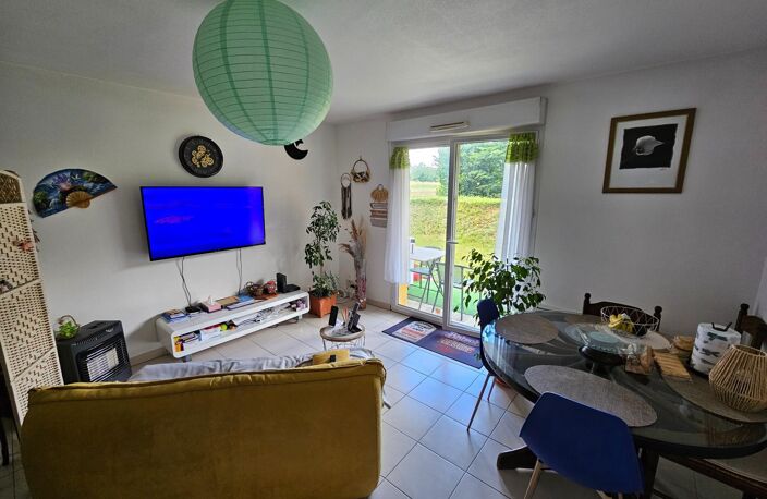 Appartement F2 40 m² Hauterive avec jardin — photo 2