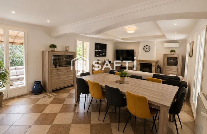 Villa T5 traditionnelle de 165 m² avec piscine et grand garage. — photo 4