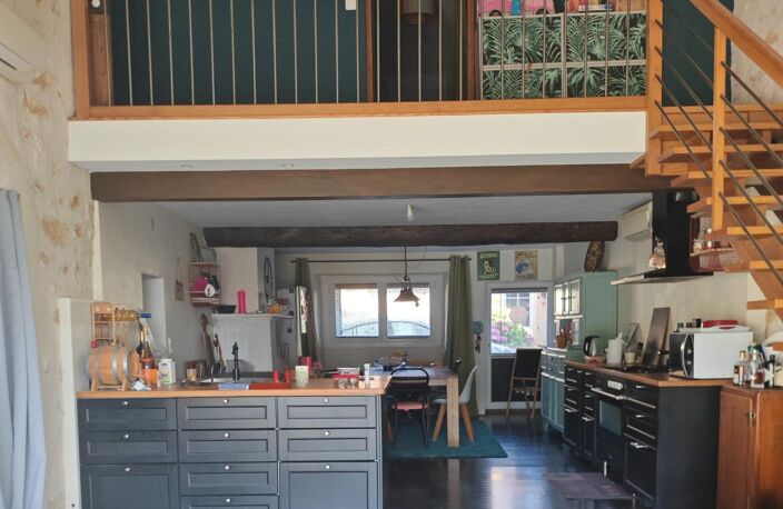 Belle maison en pierre avec piscine et beaux volumes — photo 4