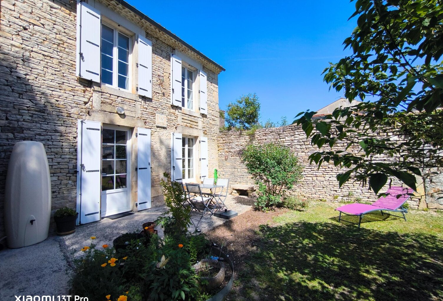 Maison de village en pierre  Charme, authenticité et volumes — photo 1