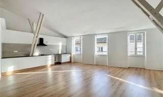 Immeuble  180 m² à vendre à Sainte-Livrade-sur-Lot (47110)