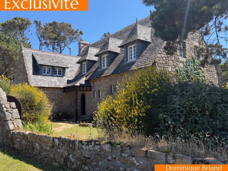Magnifique maison en pierre à 200 m de la plage de la Grève Blanche. — photo 1