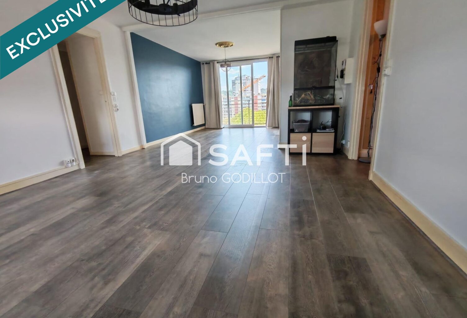 Tout au pied de l'appartement - Faire offre !!! — photo 1
