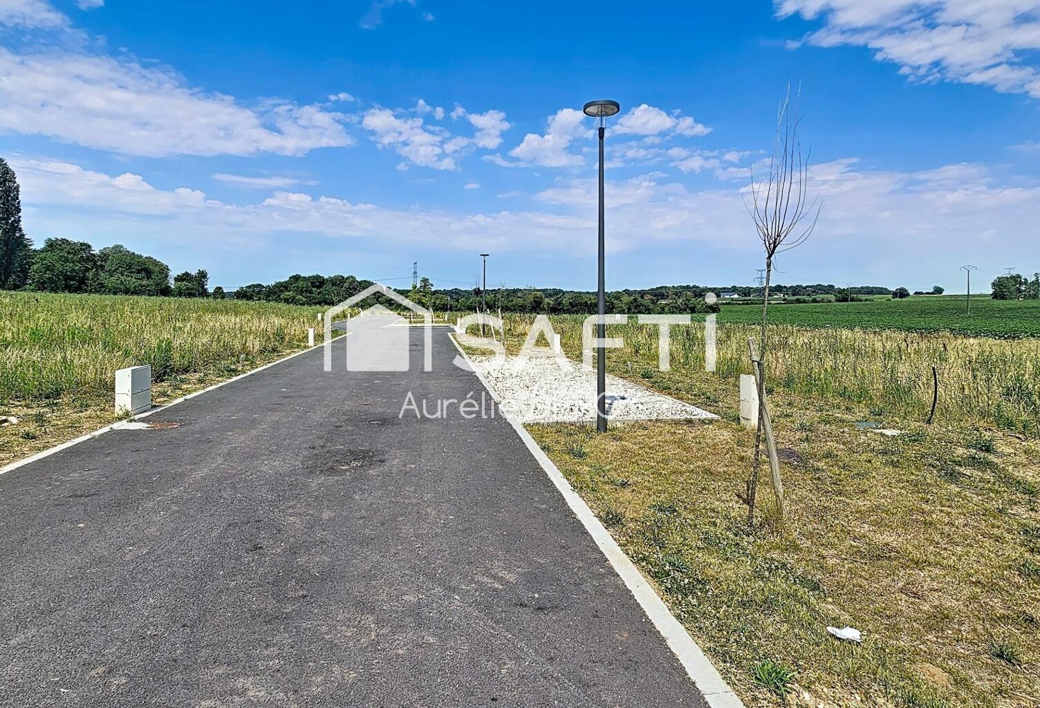 TERRAINS À BÂTIR À ÉCOYEUX  DONNEZ VIE À VOTRE PROJET ! — photo 1