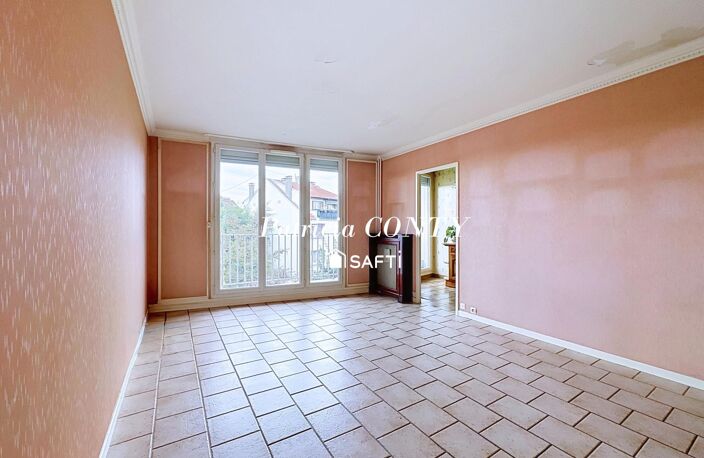 Quartier des Buttes Grand 2 Pièces avec balcon — photo 2