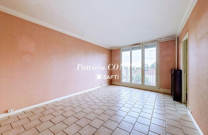 Quartier des Buttes Grand 2 Pièces avec balcon — photo 3