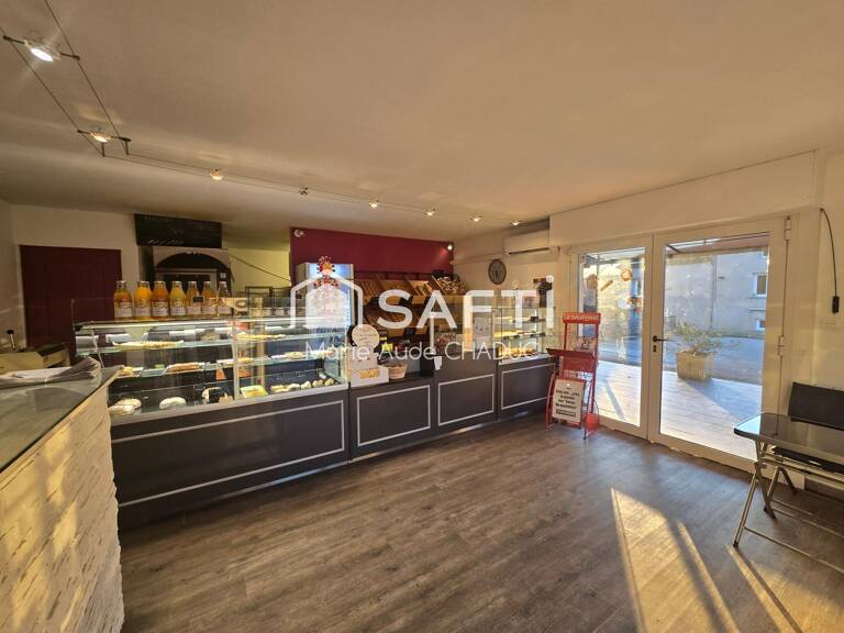Point chaud, dépôt de pain, pâtisserie, — photo 1
