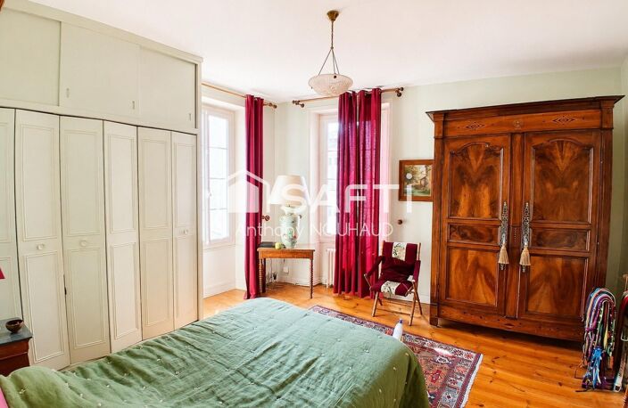 Authentique maison de maître au coeur de COGNAC, avec jardin et dépendance. — photo 5