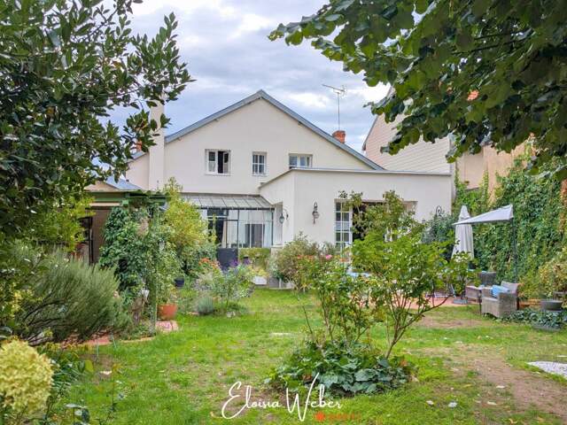 Élégante maison avec jardin au coeur de La Flèche — photo du bien