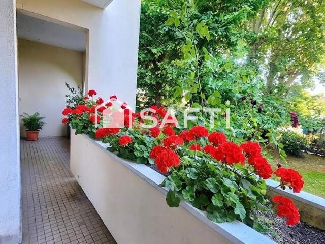 Parc Bordelais-T1-Balcon-Cave et Pkg en sous sol- — photo du bien