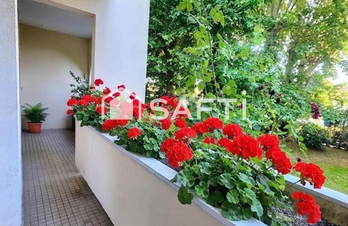 Parc Bordelais-T1-Balcon-Cave et Pkg en sous sol- — photo 2